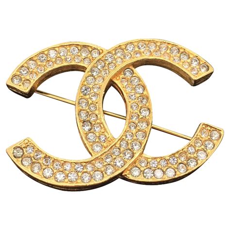 chanel broche tweedehands|chanel brooches.